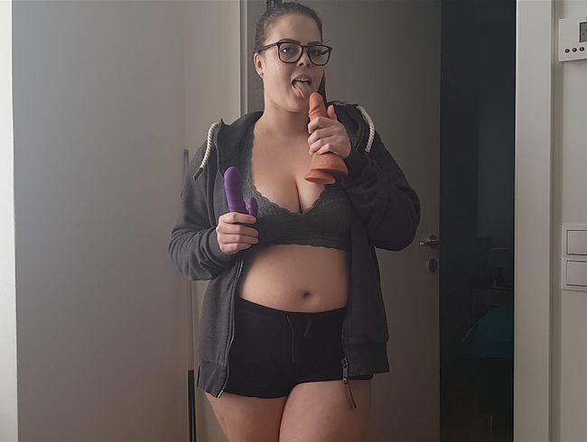 Lea Lovebird Porno Video: Beide lö**er gestopft -> MEGA Orgasmus